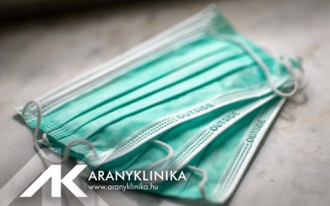 The use of a mask is not mandatory in our private institution!