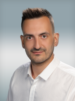 Dr. Gyenes Nándor